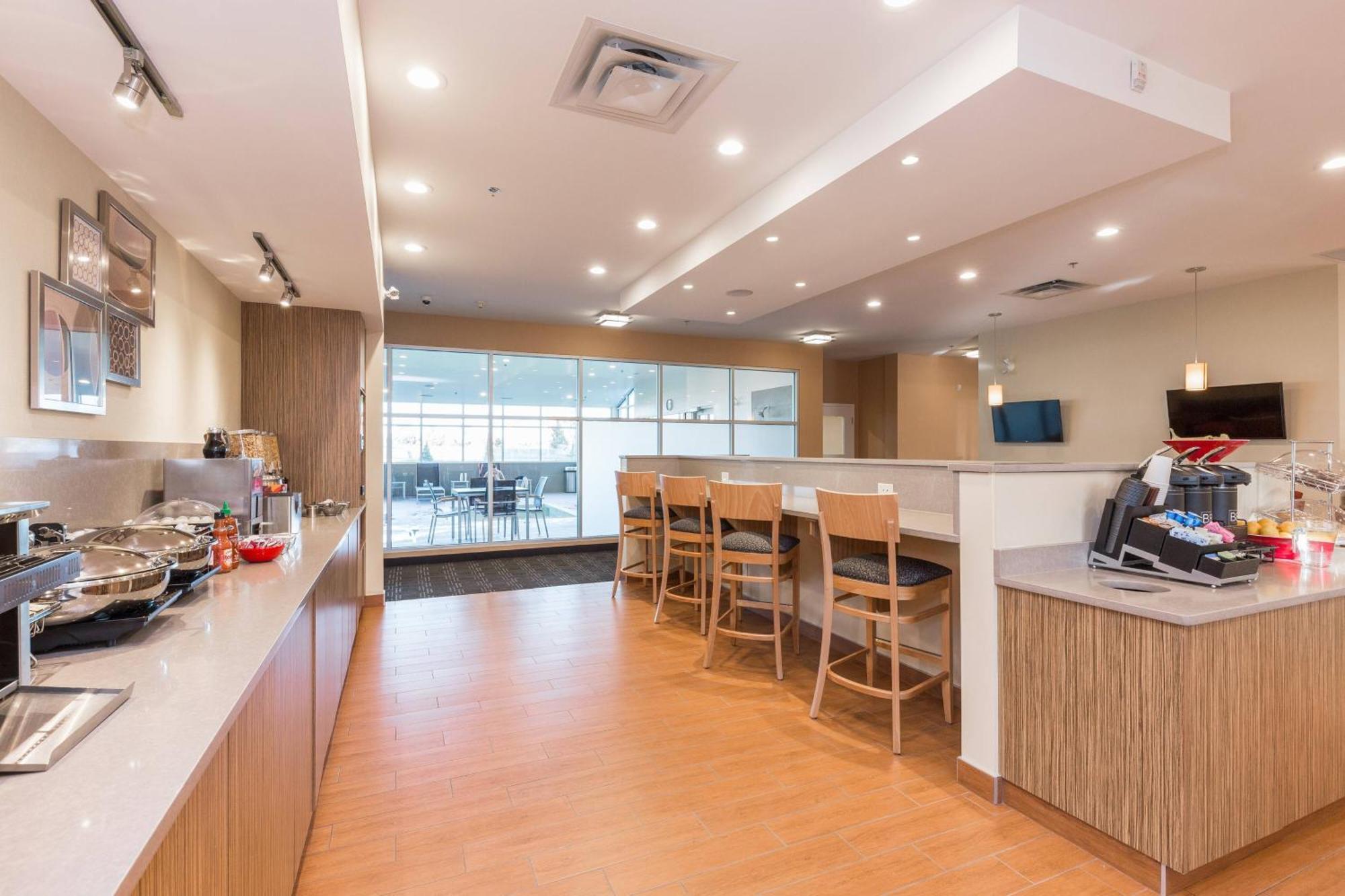 Towneplace Suites By Marriott Edmonton South Esterno foto