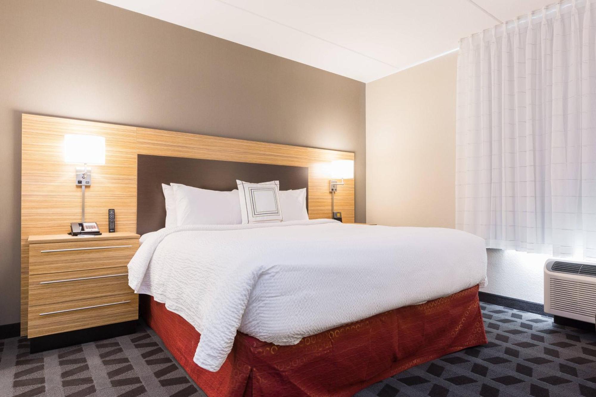 Towneplace Suites By Marriott Edmonton South Esterno foto